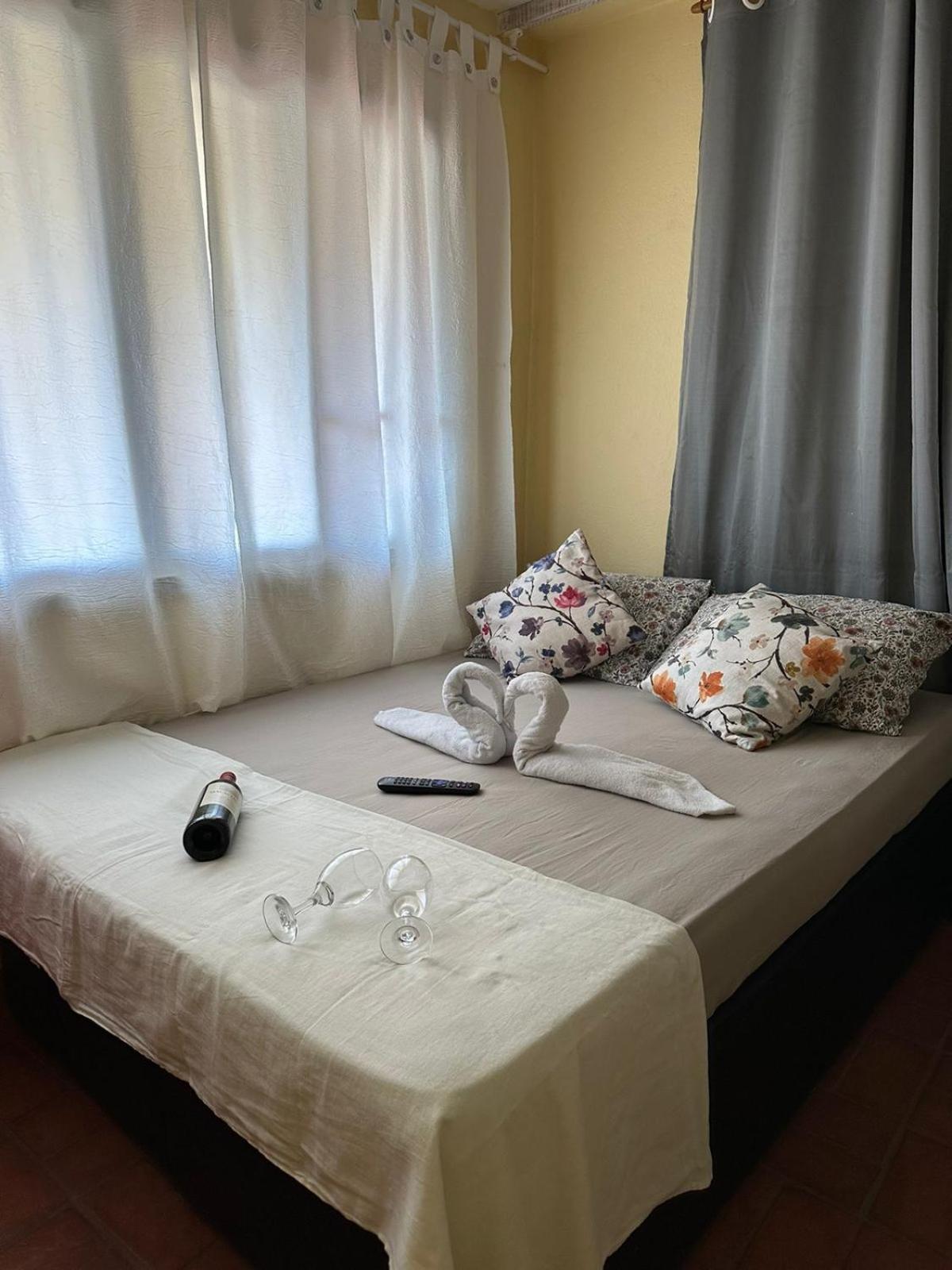 Com Ar A 500m Da Espaco Aconchego Do Gugu Habitación en casa particular
