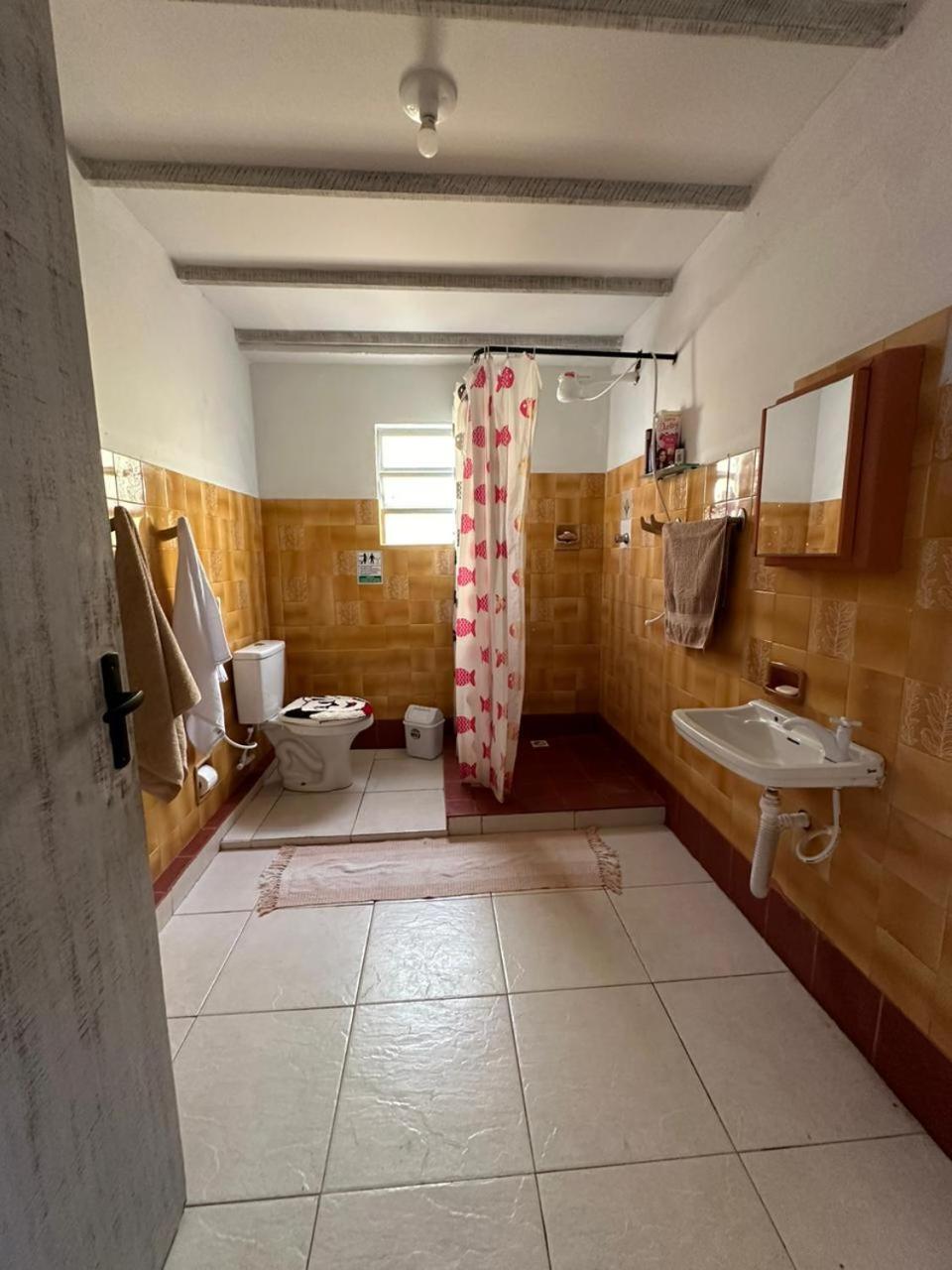 Habitación en casa particular Com Ar A 500m Da Espaco Aconchego Do Gugu Arraial do Cabo